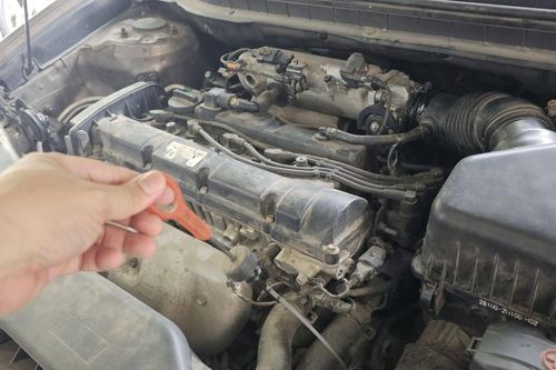 Vì sao que thăm dầu hộp số đang dần biến mất trên ô tô đời mới?