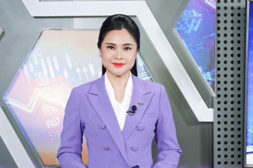 Nữ BTV xinh đẹp chuyên mặc màu tím trên sóng VTV là ai?