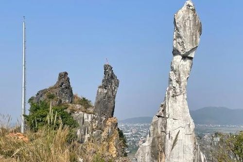 Chủ đầu tư nói gì về diện mạo di tích hòn Vọng Phu sau khi gia cố 17 tỷ đồng?