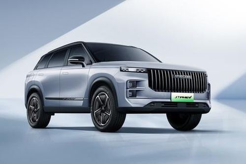 Điều gì giúp xe Hybrid sạc ngoài có thể đi hơn 1.200km?