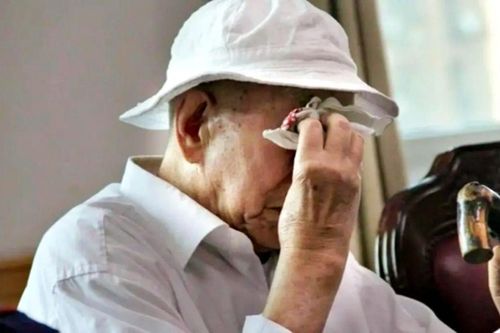 Nhanh chóng xóa ứng dụng giả mạo sau khi bị lừa 50 triệu đồng, người đàn ông vẫn sốc nặng với sự việc tiếp theo