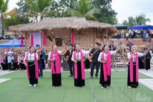 Giữ mạch nguồn văn hóa Thái bên dòng Đà giang