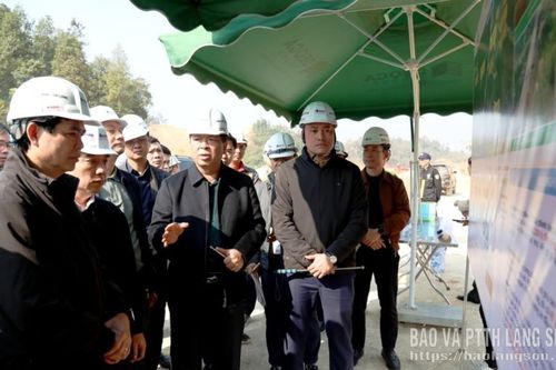 Bộ trưởng Bộ Xây dựng kiểm tra tiến độ dự án cao tốc cửa khẩu Hữu Nghị - Chi Lăng
