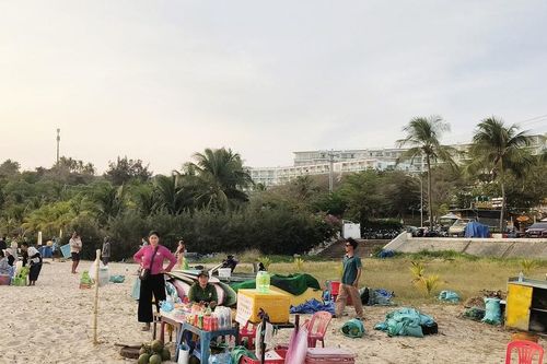 Cần sớm xử lý tình trạng lập chợ tự phát ở Phan Thiết