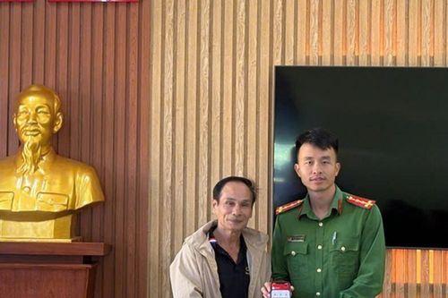 Người đàn ông Lâm Đồng nhận lại 2,5 tỷ đồng chuyển khoản nhầm