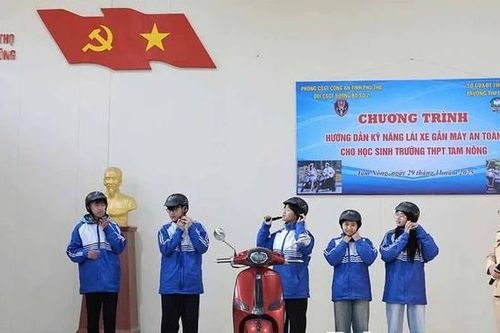 Hạt nhân lãnh đạo đổi mới, nâng cao chất lượng giáo dục