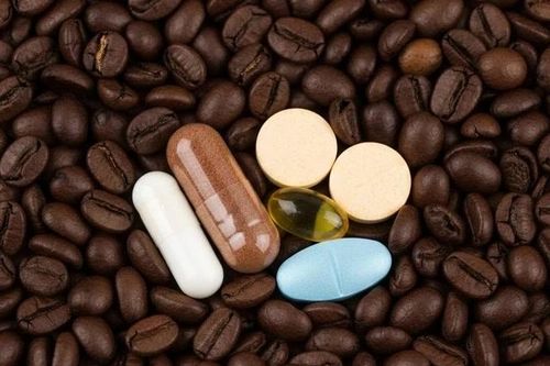 3 loại thực phẩm chức năng phổ biến có thể đang phá hỏng giấc ngủ của bạn