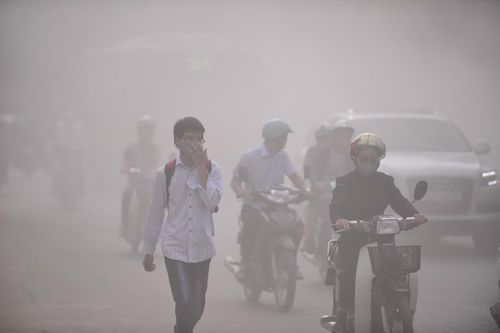 Hà Nội ô nhiễm không khí nghiêm trọng: Cách để người dân tự bảo vệ sức khỏe