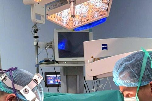 Bụng to bất thường, phát hiện ung thư tinh hoàn lạc chỗ hiếm gặp