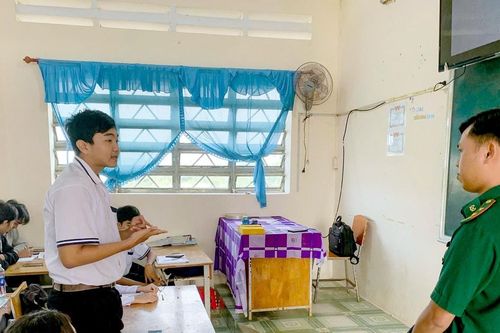Bộ đội Biên phòng TP. Cần Thơ tuyên truyền phòng, chống mua bán người cho học sinh