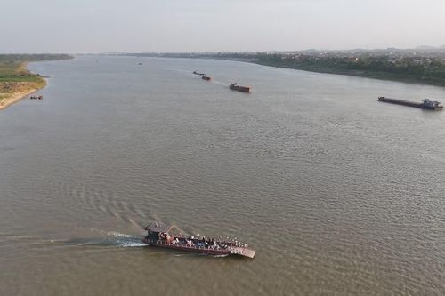 Đảo xanh giữa sông Hồng