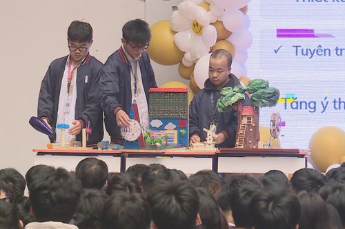 Trải nghiệm STEM, từ thực hành đến đam mê công nghệ