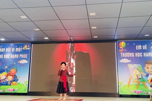 Cô học trò lớp 5 'đánh thức' Xẩm chợ Đồng Xuân tại Phúc Diễn Got Talent