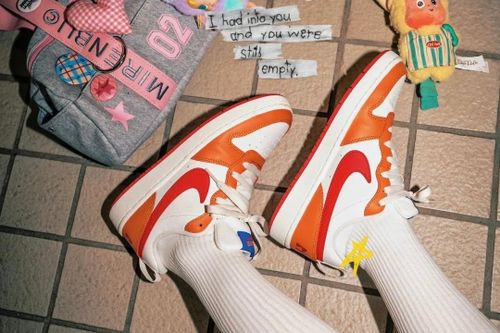 Giày sneaker hết thời chưa?