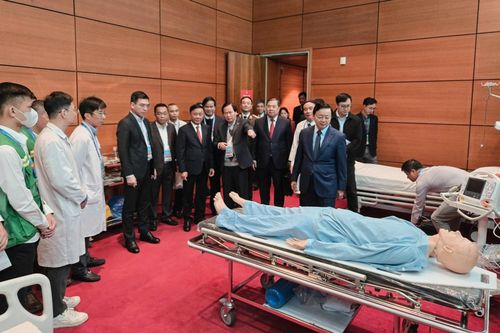 Hơn 300 cán bộ y tế phục vụ Đại hội XIV của Đảng