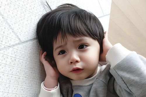 3 câu cha mẹ thường nói còn đáng sợ hơn cả cảnh gia đình cãi vã hay nghèo khó