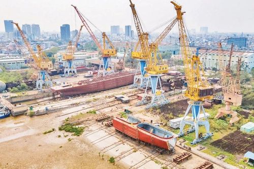 Tìm cơ hội phát triển bền vững ngành đóng tàu