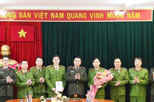 Công an tỉnh Tuyên Quang khen thưởng ban chuyên án triệt phá đường dây lừa đảo tại Campuchia