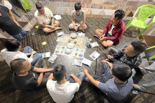 Triệt phá tụ điểm đánh bạc dưới hình thức lắc bầu cua tại xã Thăng Điền