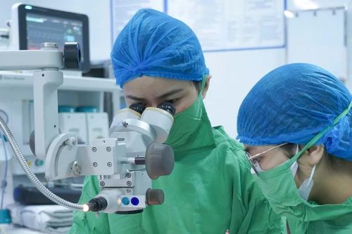 Củng mạc bị rách do dị vật xuyên thấu mắt