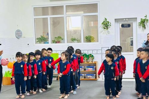 Giáo viên, nhân viên hợp đồng thấp thỏm lo mất việc