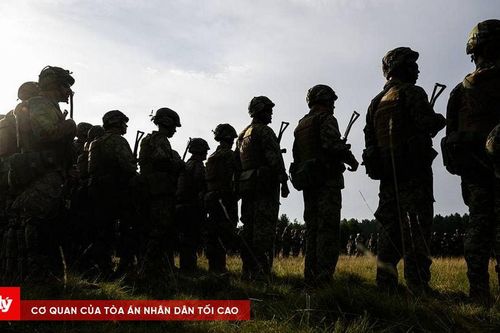 Ukraine gia hạn thiết quân luật và lệnh tổng động viên lần thứ 18