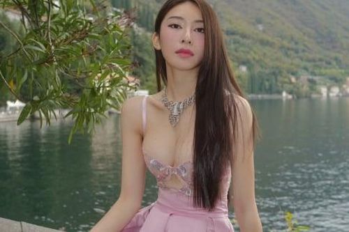 Hotgirl Linh Trương: Dành cả năm đi du lịch, check-in loạt khách sạn đắt đỏ