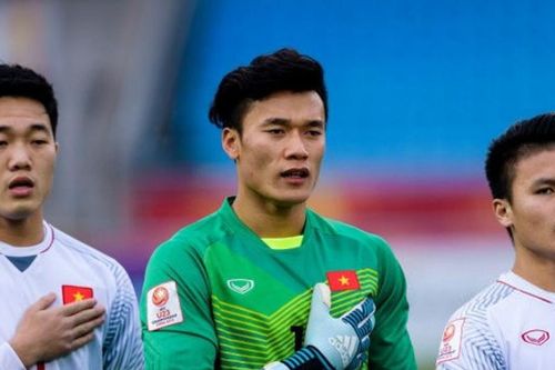 Bùi Tiến Dũng và kỳ tích Thường Châu 2018: Khi đôi găng tay viết lại lịch sử bóng đá Việt Nam