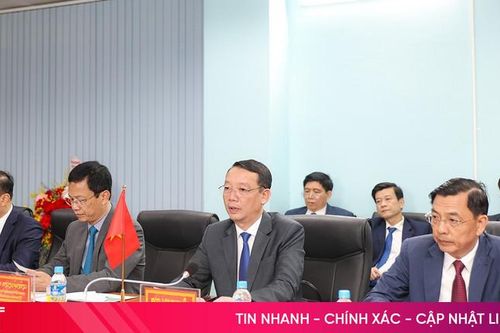 Chủ tịch UBND tỉnh Hà Tĩnh làm việc với đoàn công tác tỉnh Bolikhămxay