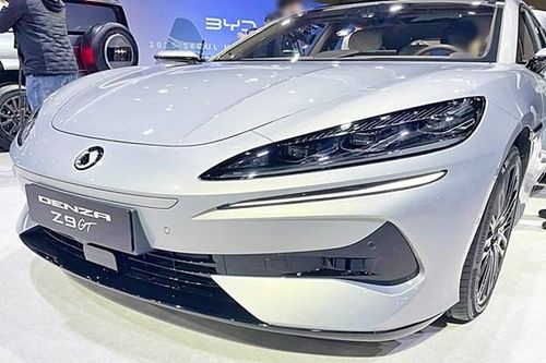 Động lực nào tác động đến mặt bằng giá ô tô 2026?