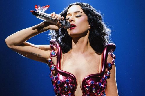 Katy Perry đã được 'cứu'