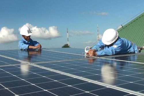 Đẩy nhanh tiến độ loạt dự án năng lượng tái tạo