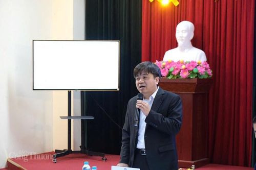 Ngành năng lượng Việt Nam trước vận hội chuyển đổi xanh