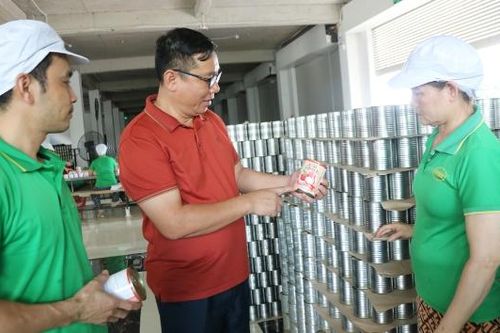 Đi cùng nông dân để nông sản đi xa