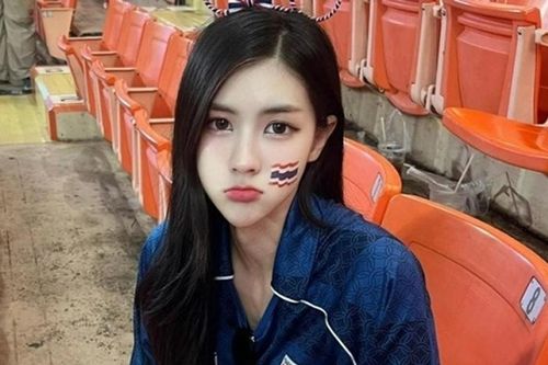 U23 Thái Lan rời giải châu Á: Hot girl Muay Thái tuyên bố cổ vũ U23 Việt Nam