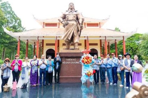 Bảo tồn di sản văn hóa gắn với khai thác dịch vụ du lịch
