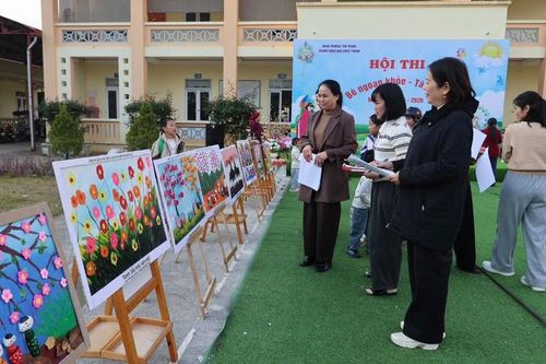 Sôi nổi Hội thi 'Bé ngoan khỏe, tài năng'