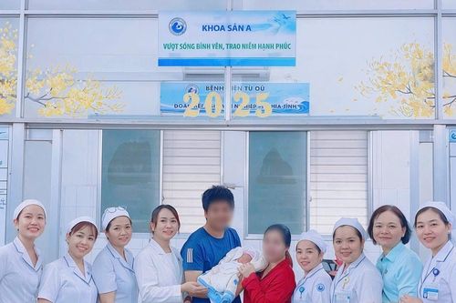 Kỳ tích: Kéo dài thai kỳ hơn 8 tuần, cứu sống trẻ trong ca song thai biến chứng phức tạp