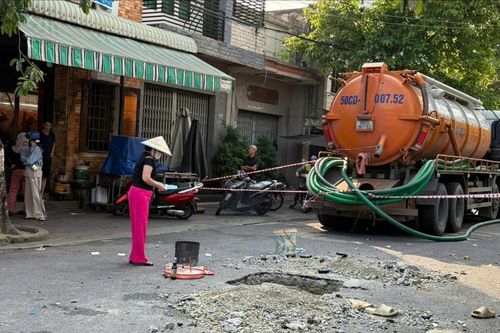 TP.HCM: Hai công nhân tử vong khi nạo vét hố ga