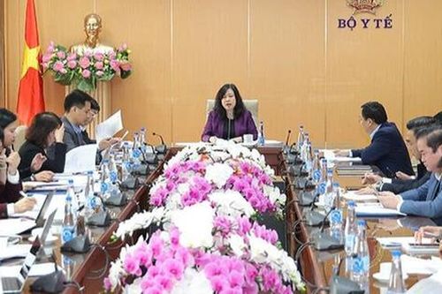 Bộ Y tế đề xuất tăng mức phụ cấp cho nhân viên y tế thôn, tổ dân phố và cô đỡ thôn, bản