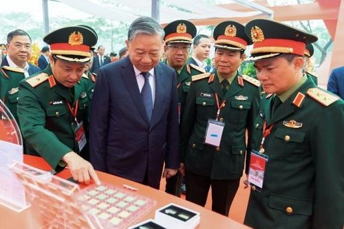 Việt Nam có nhà máy chế tạo chip bán dẫn đầu tiên