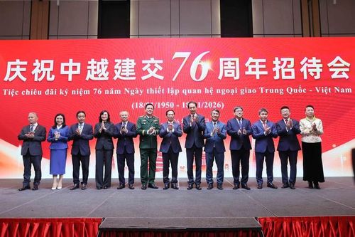 Phát triển quan hệ với Trung Quốc là lựa chọn chiến lược, ưu tiên hàng đầu của Việt Nam