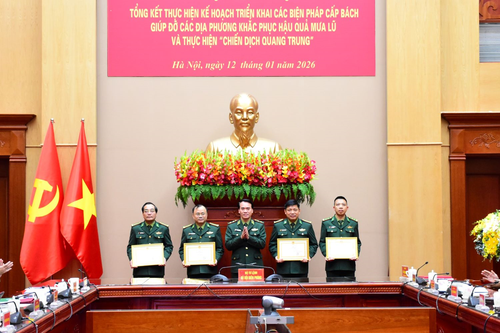 Dựng nhà cho dân, dựng niềm tin nơi biên cương