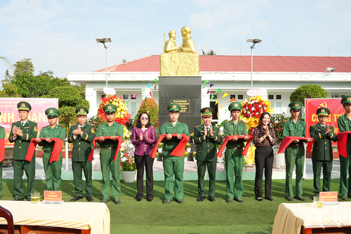 Cà Mau: Khánh thành tượng đài 'Bác Hồ với chiến sĩ Biên phòng'