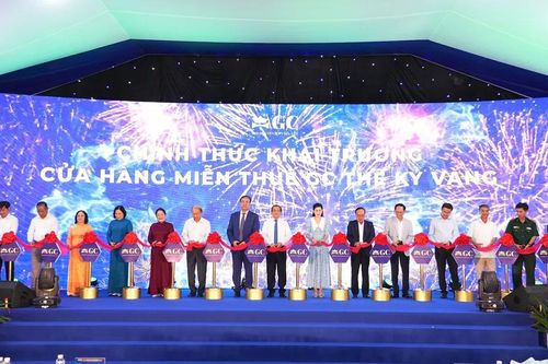 Khai trương cửa hàng miễn thuế tại cửa khẩu Mộc Bài