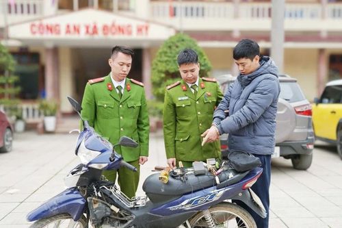 Bắt đối tượng dùng kích điện trộm 3 con chó ở Thái Nguyên