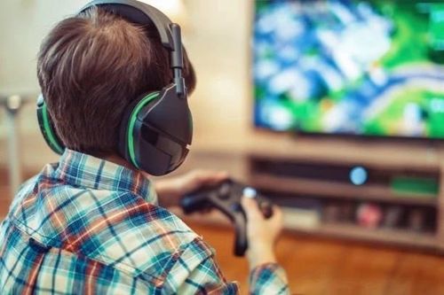 Khiêu vũ, đọc sách và chơi trò chơi điện tử cóthể giúp làm chậm quá trình lão hóa não