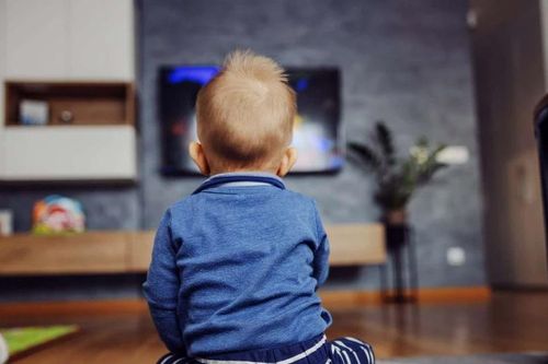 Trẻ em xem màn hình nhiều bị giảm vốn từ vựng