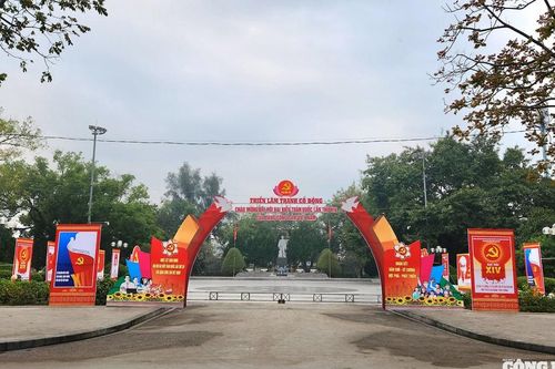Lạng Sơn: Rực rỡ sắc đỏ, khí thế rộn ràng hướng về Đại hội đại biểu toàn quốc lần thứ XIV của Đảng