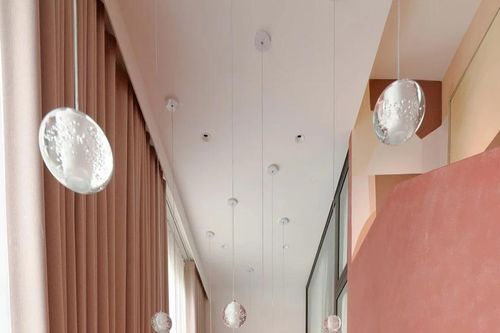 Nghệ thuật 'kéo giãn' không gian căn hộ 50m2